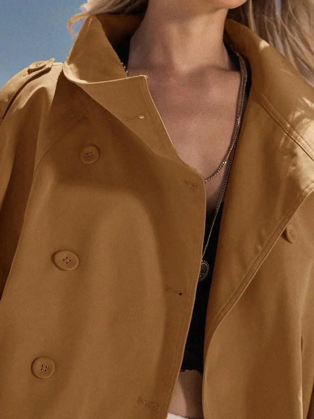 Camel Casual Women's Double-Breasted Short Trench Coat